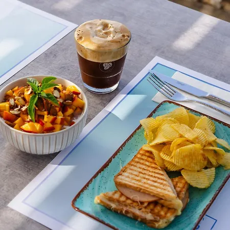 Evripus Hotel Kastrákion